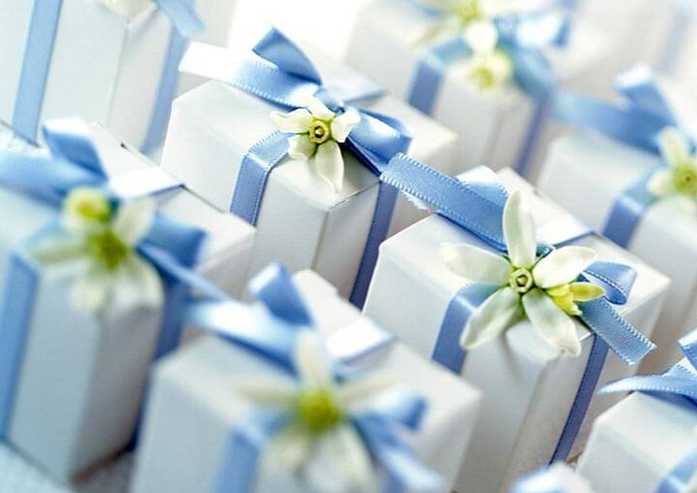 Какво да подарим на младоженците при първата им годишнина от сватбата?