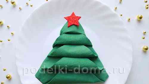 Cara melipat serbet pohon Natal