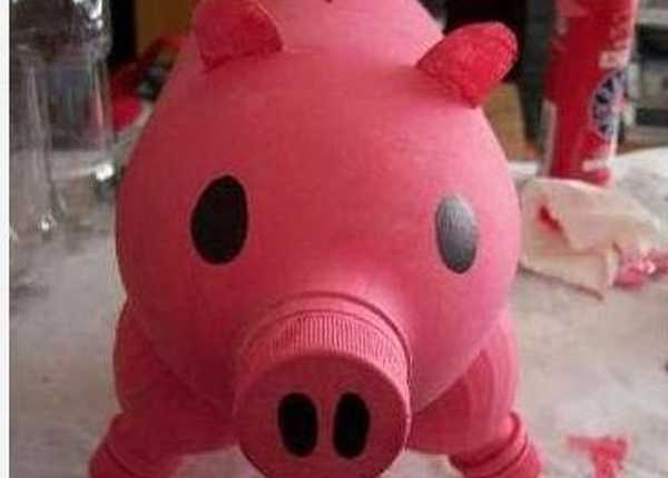 Craft piggy bank