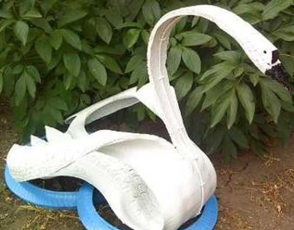 Craft Swan gumiabroncsból