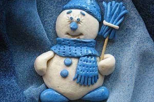 Направете сами солен снежен човек, направен от тесто