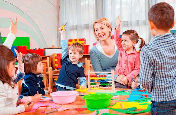 TOP 44 nápadov, ktoré môžete poskytnúť pedagógovi a tipom pre materské školy