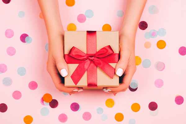 74 TOP ide untuk hadiah ulang tahun + tips murah
