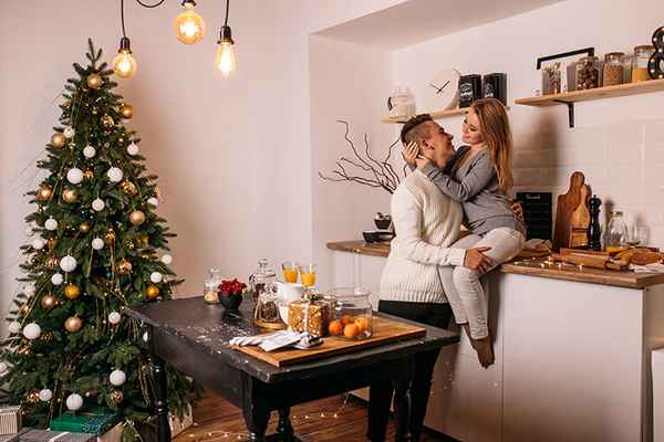 TOP 52 nápadov Čo dať manželovi na Nový rok +41 darček a tipy