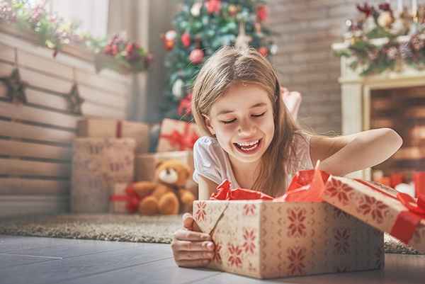 TOP 87 nápadů Co dát Dceři na Nový rok +43 dárků a tipů