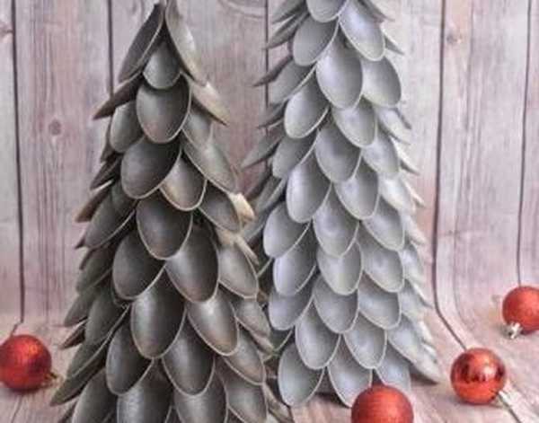 Божићно дрвце од пластичних кашика. Мајсторска класа