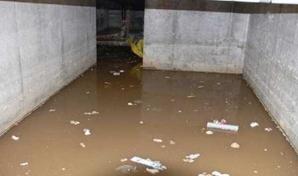 Cara membuat waterproofing basement dengan tangan Anda sendiri