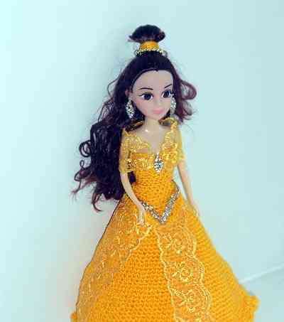 Šaty pre bábiky Belle (háčkovanie)