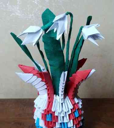 Váza papír hóvirággal (moduláris origami)