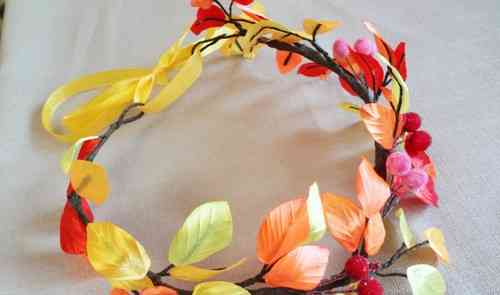 Venček na glavi barve jeseni (kanzashi)