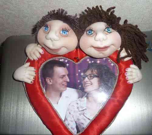 Okvir za fotografije „Srce“ z lutkami iz kaprona