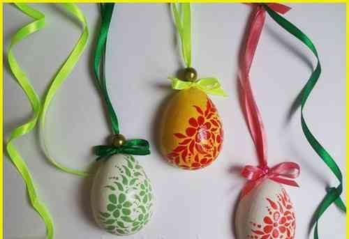 Великденски декорации висулки от декоративна мазилка