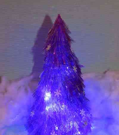 Vianočný strom z diskov